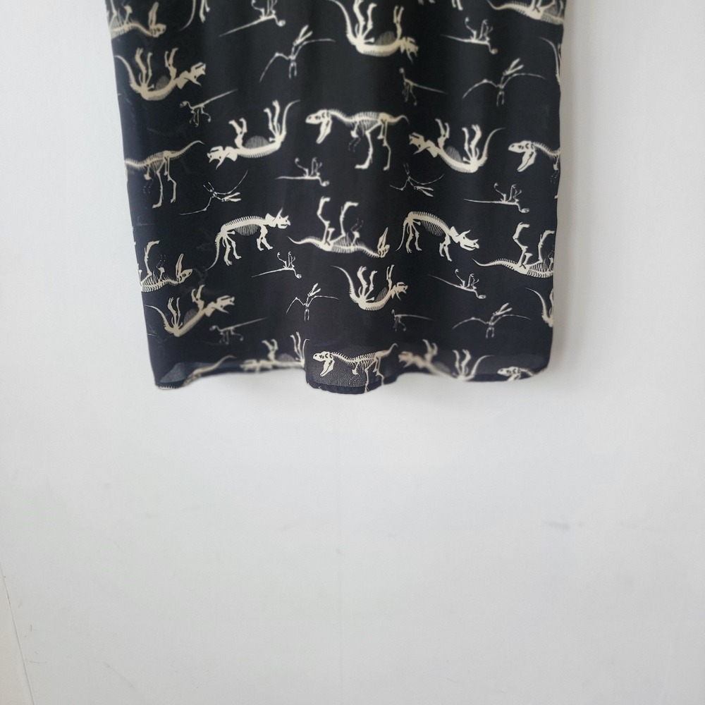 ModCloth women's dinosaur skeleton print top size s short-sleeve V-neck - Picture 4 of 7